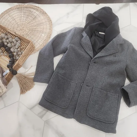 [ CALVIN KLEIN JEANS] boys size 7, layered  gray/ black jacket/ blazer- coat all