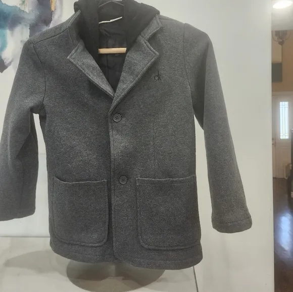 [ CALVIN KLEIN JEANS] boys size 7, layered  gray/ black jacket/ blazer- coat all
