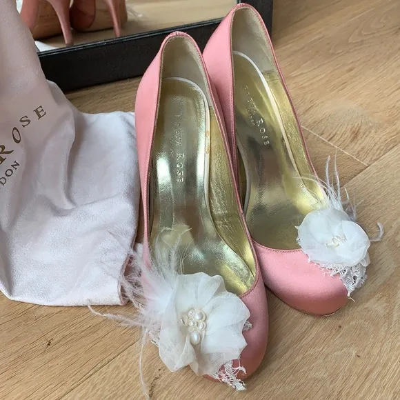 🦄 Freya Rose satin heels with romantic feather accent