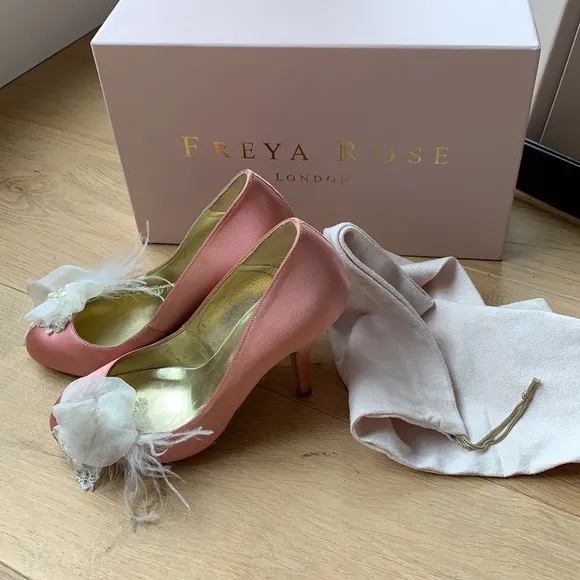 🦄 Freya Rose satin heels with romantic feather accent