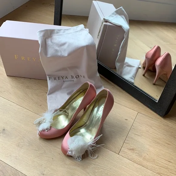 🦄 Freya Rose satin heels with romantic feather accent