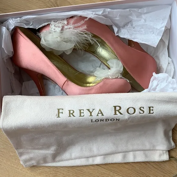 🦄 Freya Rose satin heels with romantic feather accent