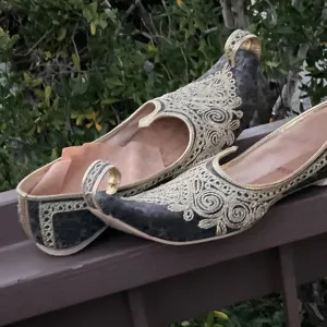🔵 Men’s Indian Party shoes Jooti shoes Juti gold metallic size 13