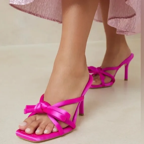 🩷 New Loeffler Randall Margi Sandals in Hot Pink Satin Bow Penny Mules