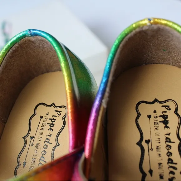 🆕 Pip Squeak's Rainbow 🌈 Bow Flats Size 33 = 3