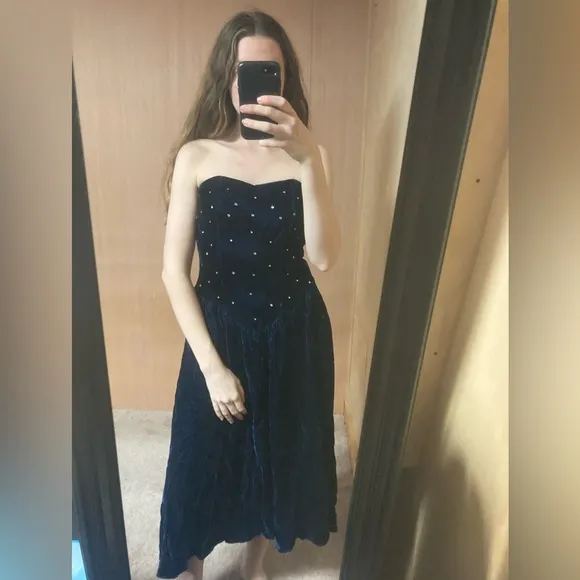 🇺🇸 Vintage Velvet Strapless Dress