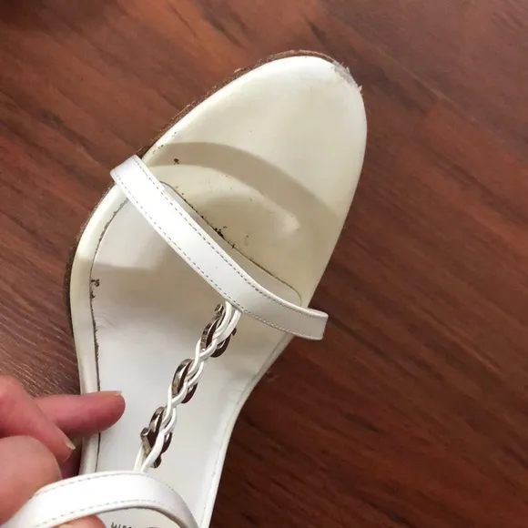 100% authentic VINTAGE Ferragamo F shaped heels