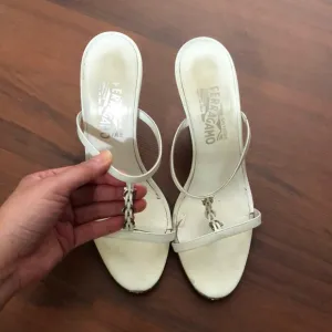 100% authentic VINTAGE Ferragamo F shaped heels