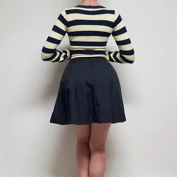 90s Vintage Sporting Look Black Stretch High Waisted Pleated Volup Mini Skirt 22