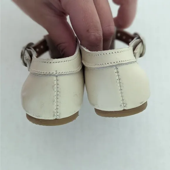 Adelisa &amp; Co. Cream Catarina Mary Jane Size 20/5 Leather Hard Sole Shoes