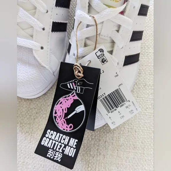 adidas Originals Superstar J Shoes White Scratch Me HR0317_040 Big Kids 4.5Y