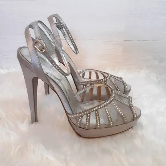 Adrianna papell rhinestone stilettos shoes 8.5