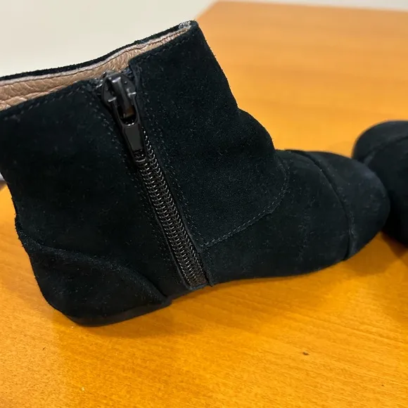 Age of Innocence Girl’s Boot 24/ US 8T