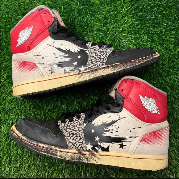 Air Jordan 1 Retro High x Dave White Wings of the Future
