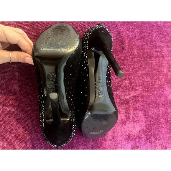 ALEXANDER McQUEEN Swarovski Crystal Encrusted Stiletto Pump Size 39 Heels Shoes