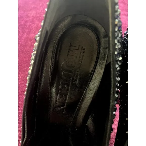 ALEXANDER McQUEEN Swarovski Crystal Encrusted Stiletto Pump Size 39 Heels Shoes