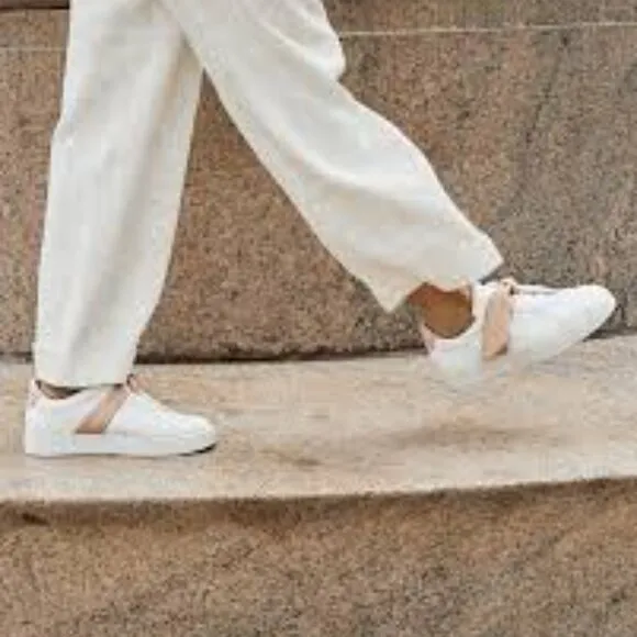 Alexandre Birman White and Gold Women's Shoes Size US8 EU 38