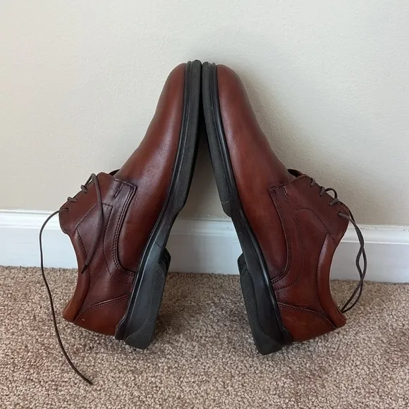 Allen Edmonds Commuter Brown Leather Derbies Dress Shoes