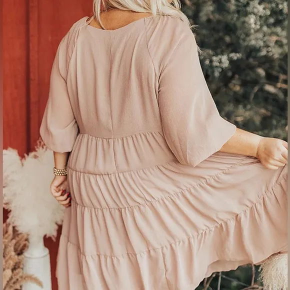Andrée by Unit • Babydoll Tiered Shift Dress in Tan Iced Mocha Latte Pink Sz 3X