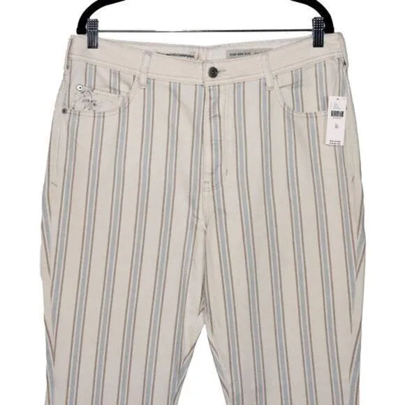 Anthropologie High-Rise Slim Boyfriend Jeans White Size 32