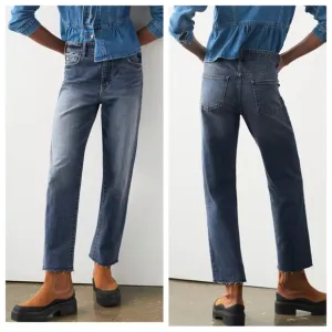 Anthropologie Pilcro The Vintage Straight Jeans | 18W NWT