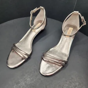 Antonio Melani sandals 9 Narrow silver leather padded strappy kitten new $150