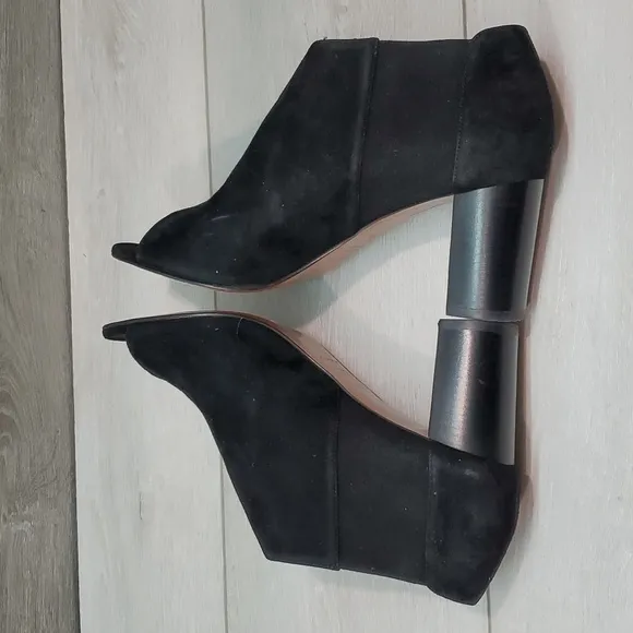 Aquatalia Womens Ankle Suede Heels Open Toe Boots shoes sz 9.5