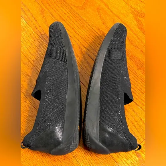 Ara Fusion4 women’s Black Slip-On Shoes size 10.5 US/ 8 UK