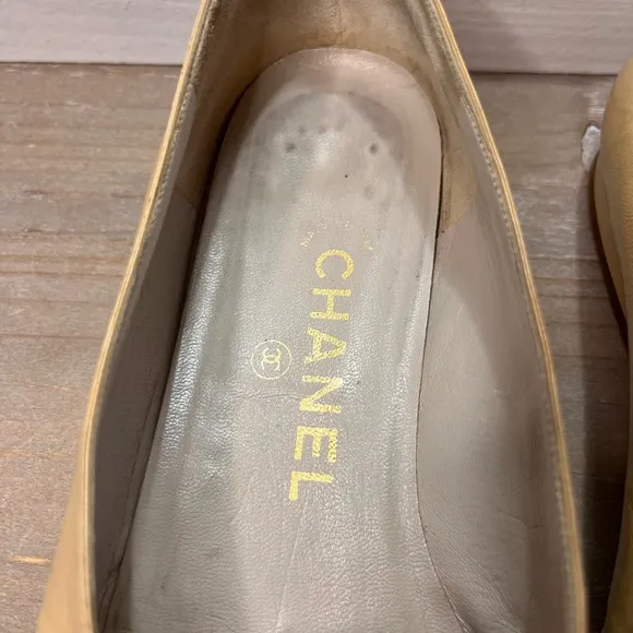 Auth Vintage Chanel Woman’s Cap Toe  Leather Ballet Flats Black/Beige Sz 6 EU 36