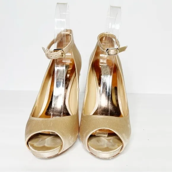 Badgley Mischka Diego Nude Satin Pump Jewels Heels Wedding Shoes Size 7.5