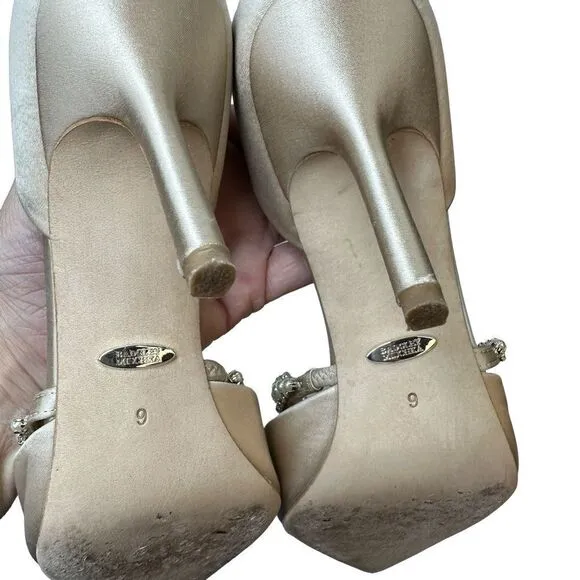 Badgley Mischka Nathalie d'Orsay Pointed Toe Satin Pump Champagne Size 9
