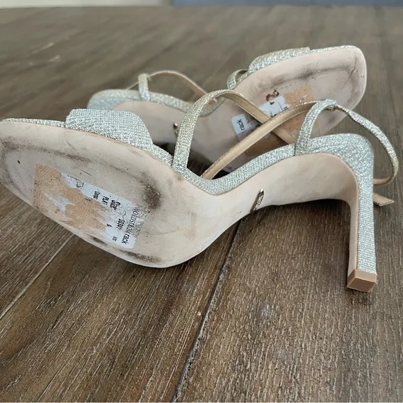 Badgley Mischka Silver Metallic Strappy Sandals Women’s 8 Elegant Evening Prom