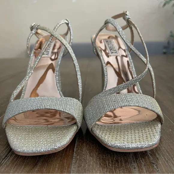 Badgley Mischka Silver Metallic Strappy Sandals Women’s 8 Elegant Evening Prom