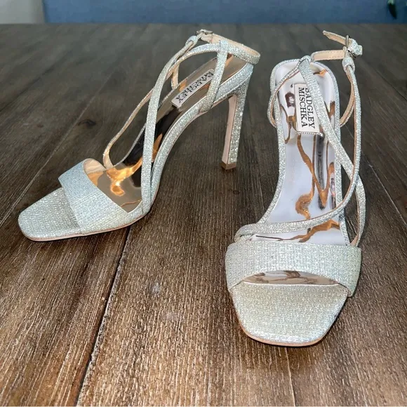 Badgley Mischka Silver Metallic Strappy Sandals Women’s 8 Elegant Evening Prom
