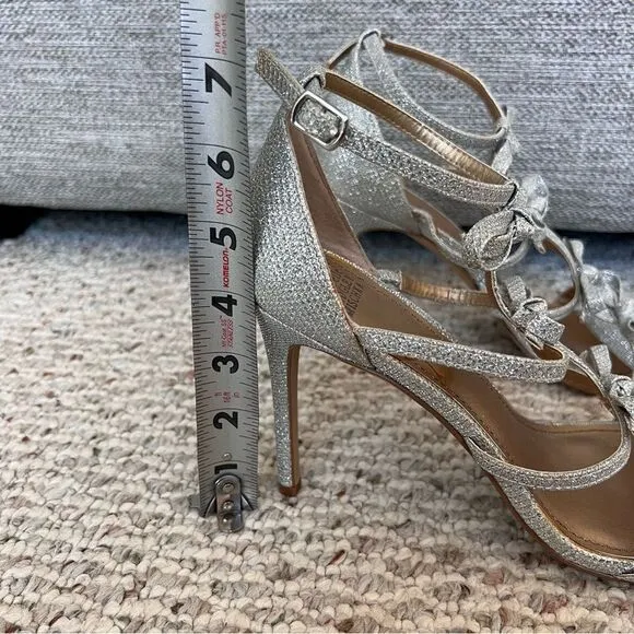 BADGLEY MISCHKA Strappy Stiletto Sandals Silver Metallic Leather Size 8.5