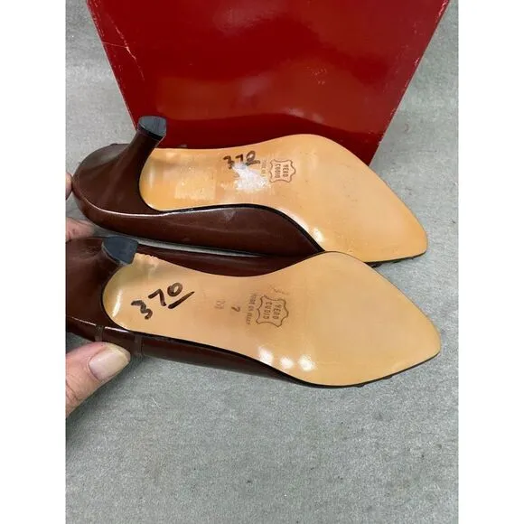 BALLY WOMEN'S 3 INCH‎ PUMP HEEL BROWN SHOES SIZE 7M ITALY NOS