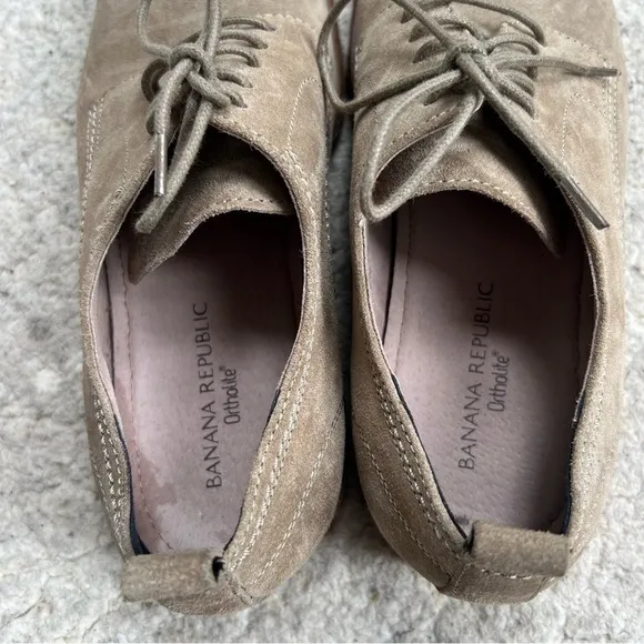 Banana Republic Tan Suede Ortholite Genuine Italian Leather Lace Up Oxfords