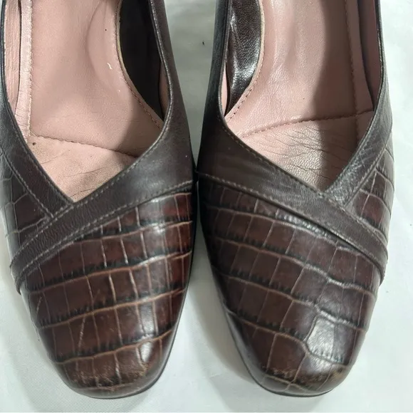 BEAUTIFEEL Mary Jane Pump Shoes Size 39 Brown Leather Low Heel Almond Toe