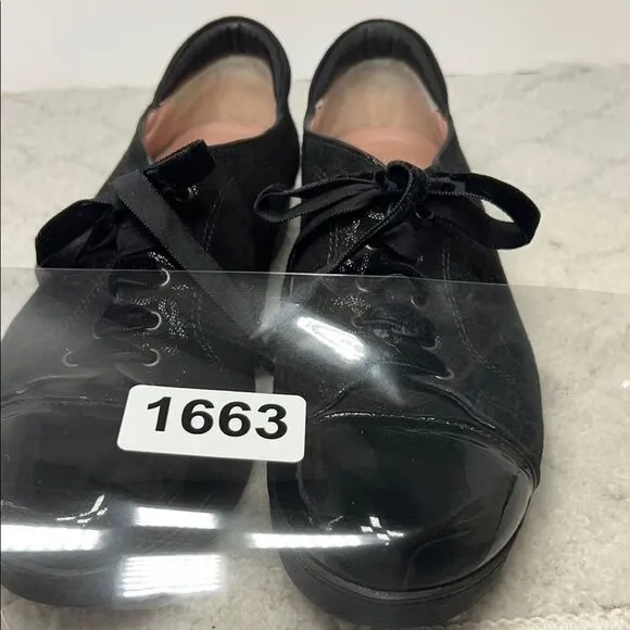 BeautiFeel Women's Black Shoes