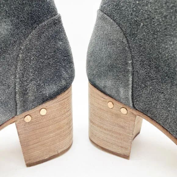 Beek Women's Songlark Heeled Ankle Lace up Booties Black Oiled Suede Size 5