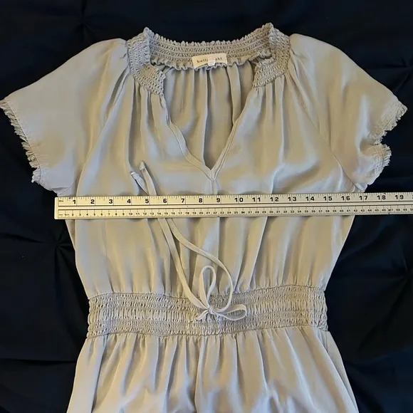 Bella Dahl Smocked Waist Women’s Dress Size XS Gray Slate | V-neck Tencel
