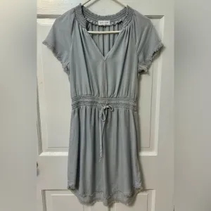 Bella Dahl Smocked Waist Women’s Dress Size XS Gray Slate | V-neck Tencel