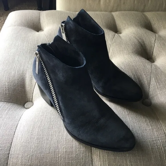 Belle by Sigerson Morrison Lara Suede Zip Booties