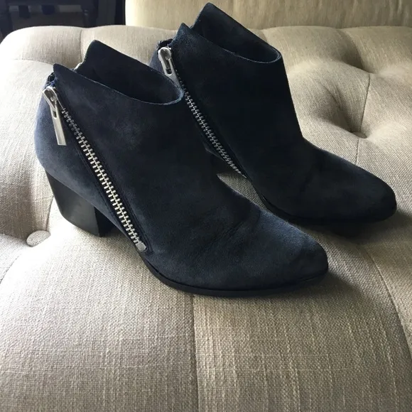Belle by Sigerson Morrison Lara Suede Zip Booties