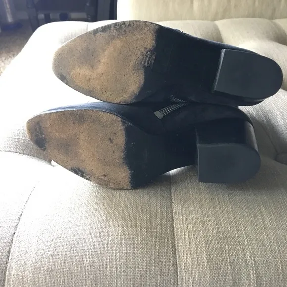 Belle by Sigerson Morrison Lara Suede Zip Booties