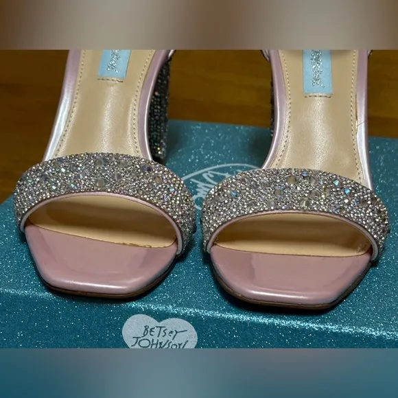 Betsey Johnson SB Rina Crystal Petal Pink Heels 7.5 NEW wedding prom party