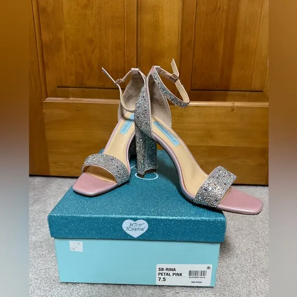 Betsey Johnson SB Rina Crystal Petal Pink Heels 7.5 NEW wedding prom party
