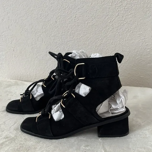 BIMBA Y LOLA strappy suede black sandals Sz 6