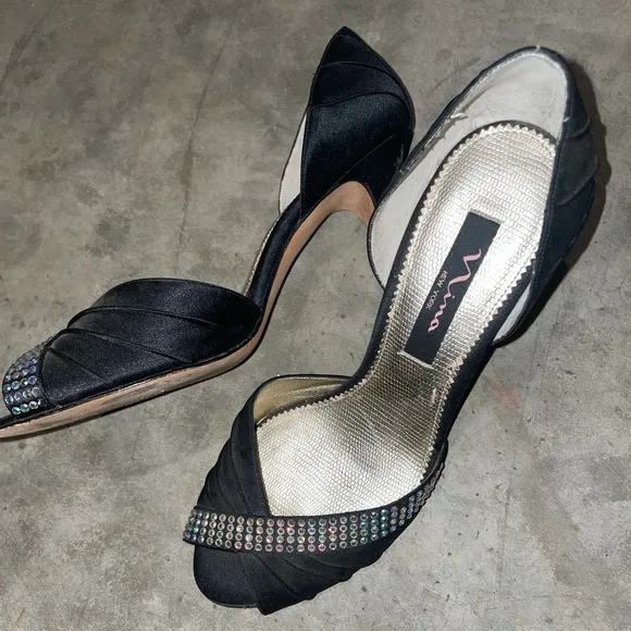 Black diamond shiny heels shoes genuine leather sole