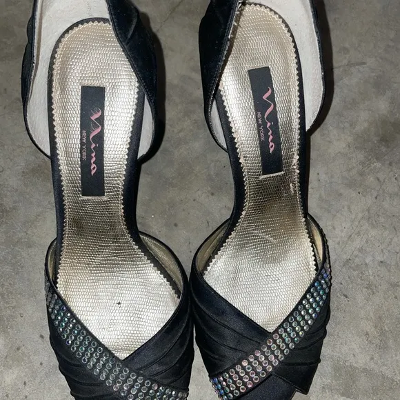 Black diamond shiny heels shoes genuine leather sole